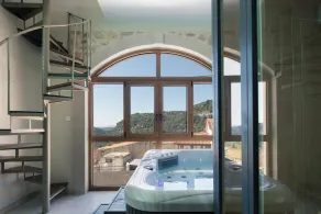 Moundros Luxury Villa & Spa - Image 2