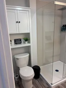Beautiful 2 bedroom lakefront cottage - Image 4