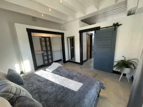 Beautiful 2b/2bth near downtown and the park. - Image 4