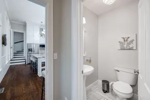 Historic 10 Bedroom 6 Bath Victorian ~ 2 Blocks to Cathedral ~ Hidden Arcade - Image 4