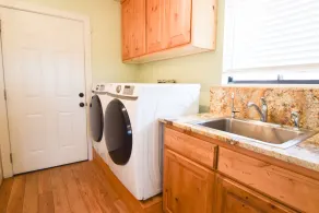 8 Bedrooms · 6 Kings · Sleeps 20 · Hot Tub, Cinema & Arcade - Image 3