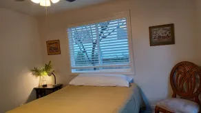\"BRIGHT, COZY & LOVELY home\" Newly Renovated... & close to the BEACH - Image 4