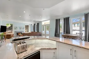 Private and quiet guest house nestled in the hills of Morgan Hill. Ideal for medical professionals, couples, and extended stays seeking peace, privacy, and easy access to Kaiser and South Bay amenities. - Image 2