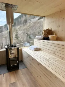 Holiday Home \"Bergsuite\" with Mountain View, Balcony, Garden & Wi-Fi - Image 2