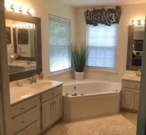 one level brick home with pet friendly fenced back yard , close to Chattanooga - Image 3
