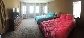 Entire 2-Story Home Near Pioneer Woman Mercantile - Image 5