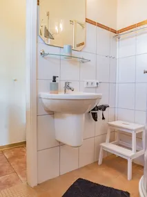 Apartment 'Drybarg' with Private Terrace, Private Garden and Wi-Fi - Image 2