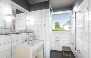 3 bedrooms in Gudhjem - Image 2