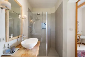 La Maison – Spacious Country Home with Pool and Lush Garden - Image 3
