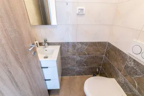 Deneris - App with Private Pool - Image 4