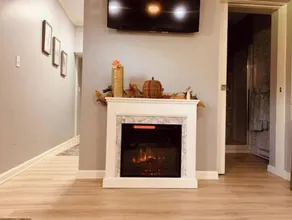 HOT TUB & New Stylish Saratoga County Efficiency - Image 2