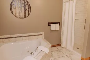 The Great Outdoors Suite: Luxury Lodge Suite in Amish Country, Ohio. - Image 2