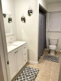 Comfy, Clean & Spacious w/2 TVs, parking, laundry  - Image 2