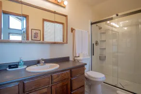 #104 Private Hot Tub, 2 car Garage, Abundant Parking, Elkhorn Amenities - Image 4