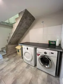 Spacious house with large garden and parking 20 min from Lyon - Image 3