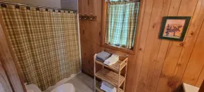 Nitschke's Resort Cabin #7 - Pet Friendly - Image 2