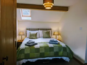 Cottage 5 étoiles avec HOT TUB, FIBER BROADBAND, NETFLIX, - Image 5