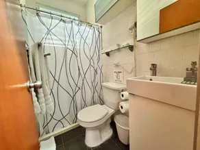 1-Br 4 Blocks From Ocean Park Beach - Image 2