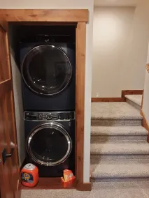 Schweitzer Mt. Townhome - Pet Friendly, Sleeps 12 - Image 3