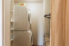 Beautifully updated 1920's Home near Downtown - Image 2