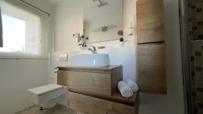Dream vacation apartment with large heated pool and beautiful garden - Image 3