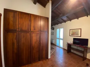 Agriturismo con piscina immerso nella natura La Bisa - Image 2