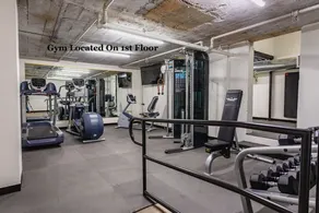 Bear Bungalow-2 bedroom luxury loft with free parking/walking distance downtown - Image 4