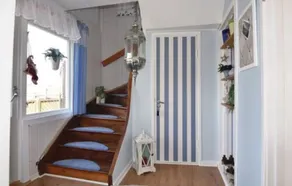 Maison de vacances avec vue panoramique sur le lac de Sannesjön - Image 2