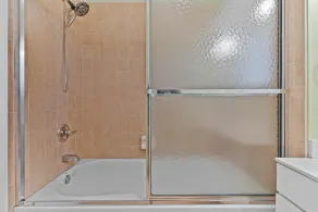CottageVacations4u \"Park Place\" Fantastic Views- elevator-pool club-top floor - Image 5