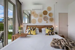Mam’s Seaside Villa – Beachfront - Image 4