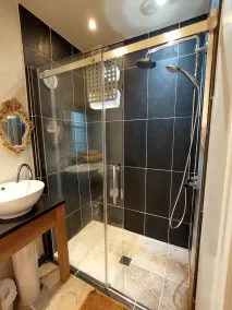 Stunning detached cottage, Gargrave centre, private garden & outdoor bath - Image 3