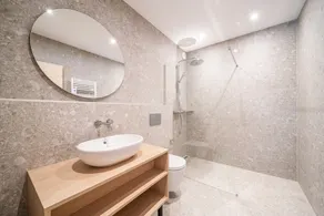 Arande-Modern chalet with hot tub in Saint-Gervais - Image 2