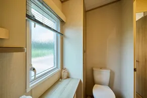 Juniper Lodge with Hot Tub - Image 3