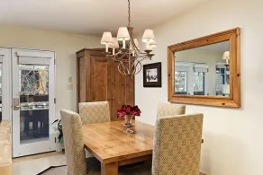 Fasching Haus Unit 303, Sunny Top Floor Condo, 2 Private Decks, 2 Blocks to Downtown Aspen - Image 4