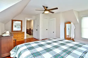 The Farmhouse - A True Country getaway on 40 acres! - Image 5
