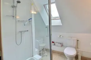 Cottage - Sleeps 4 with Log Burner & Pet Friendly - Image 2