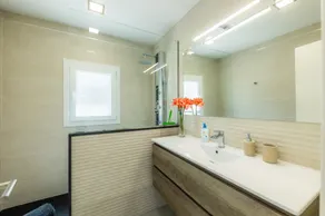 Holiday Home 'Villa Neptuno' with Private Pool, Wi-Fi and Air Conditioning - Image 3