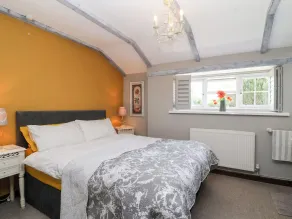 Pear Tree Cottage - Image 5