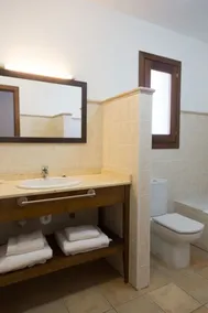MAISON DE VACANCES À EL CAMPO - Image 3
