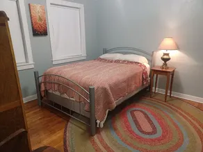 Bon Aire Apartment is in downtown Mobile on the Mardi Gras Parade Route  - Image 5