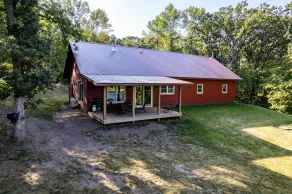 Cozy Cabin on Private Lake! Kayaks, Firepit, Fishing! Relaxing. Pet Friendly. - Image 5