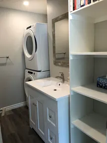 Two bedroom river side apartment with large private yard - Image 2