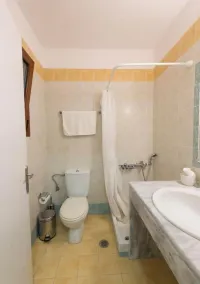 Villa Persephone in Plaka - Image 3