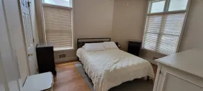 Waterfront Beach House - Image 5