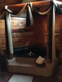Cherokee Mountain log Cabins - Image 3