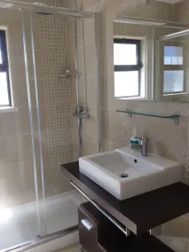 Alto Golf and Country Club, Alvor, 2 Bed Apartment - Image 3
