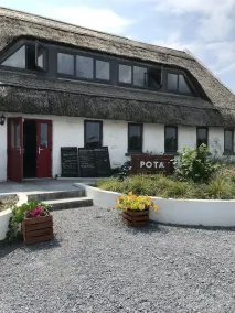 Luxury safari tent sleeps 6. Wild Atlantic Way Connemara near beach/Aran Islands - Image 5