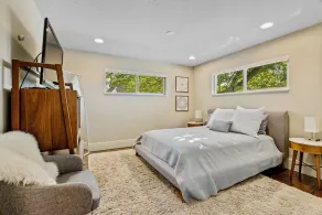 Mt Olympus Modern – Great Location - Entire House - Image 5