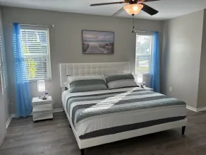 Retreat with Screened Heated Pool Overlooking the Golf Course 3BR/2BA - Image 5