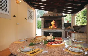 Nice home in Kastel Novi with sauna - Image 5